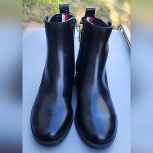 Tommy Hilfiger Twinella Ankle Boots Size 6.5M